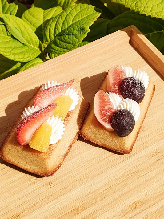 バターの香りに包まれる幸せ:自家製フィナンシェの紹介