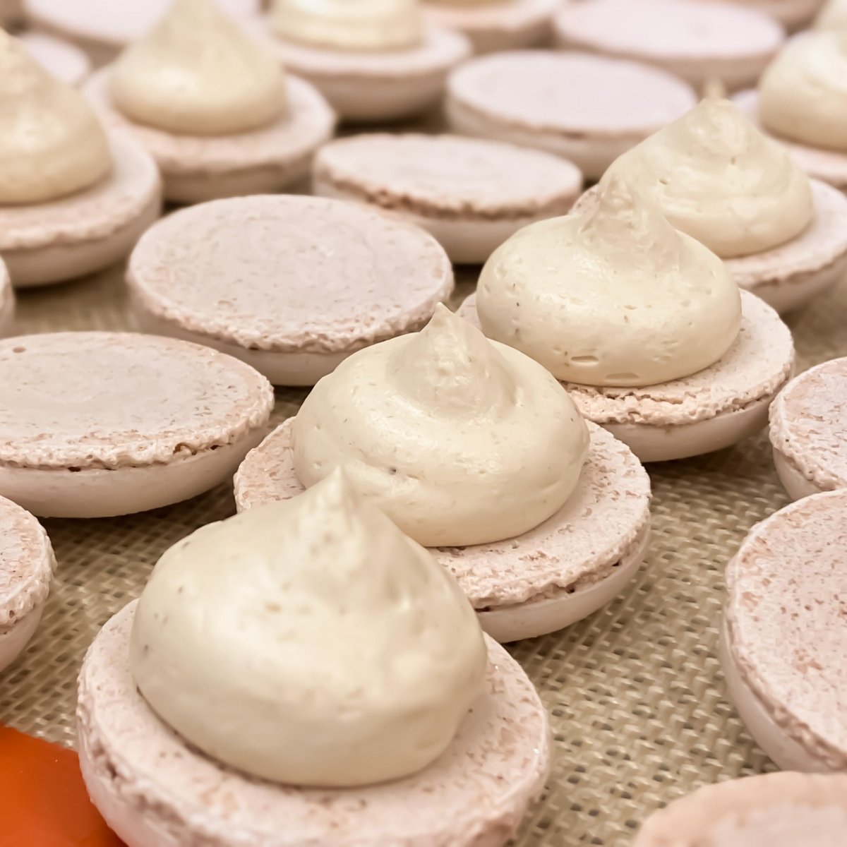 マカロン 和栗 - 魔法洋菓子店ソルシエ