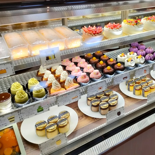 本気のショーケース | 魔法洋菓子店ソルシエ