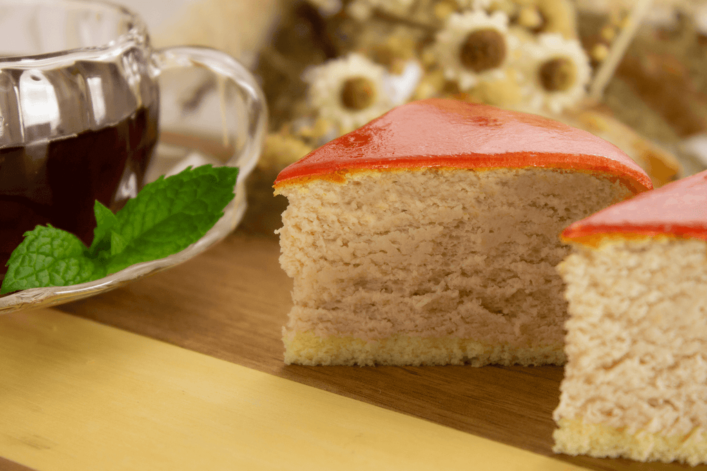 苺スフレチーズケーキ